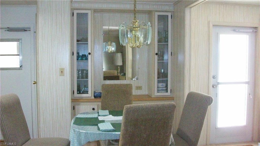 CRYSTAL LAKES - Residential