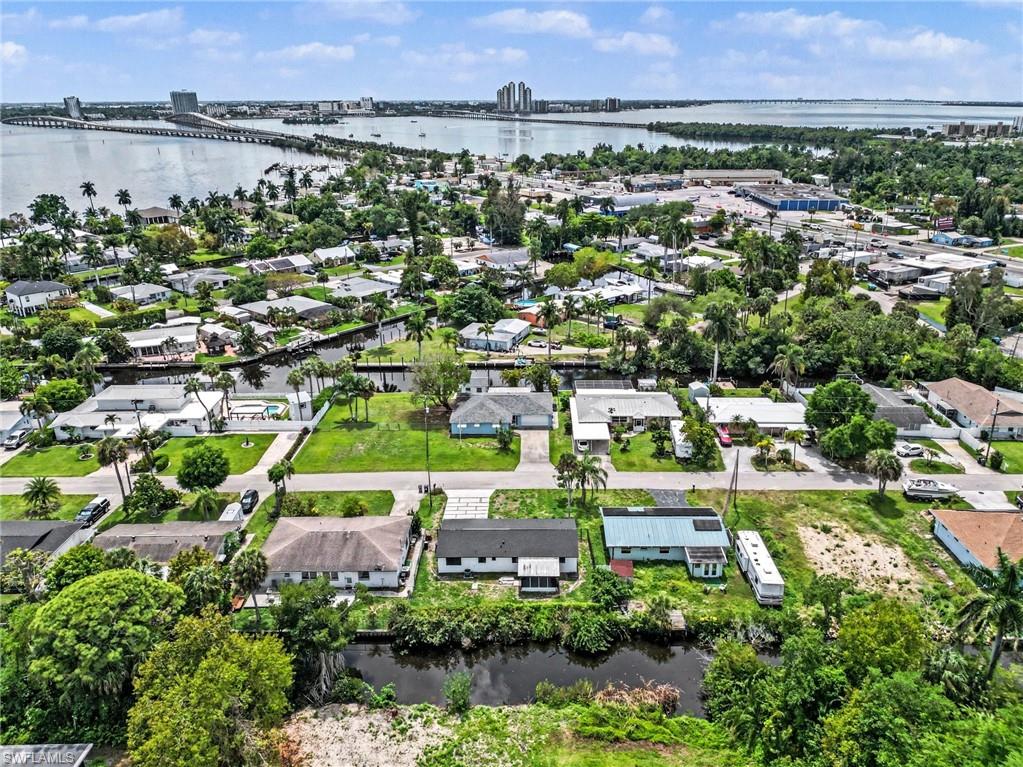 HOLEUSA ESTATES - Residential