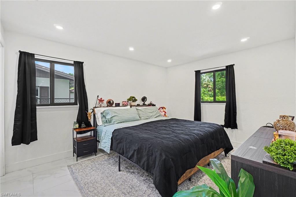 HOLEUSA ESTATES - Residential