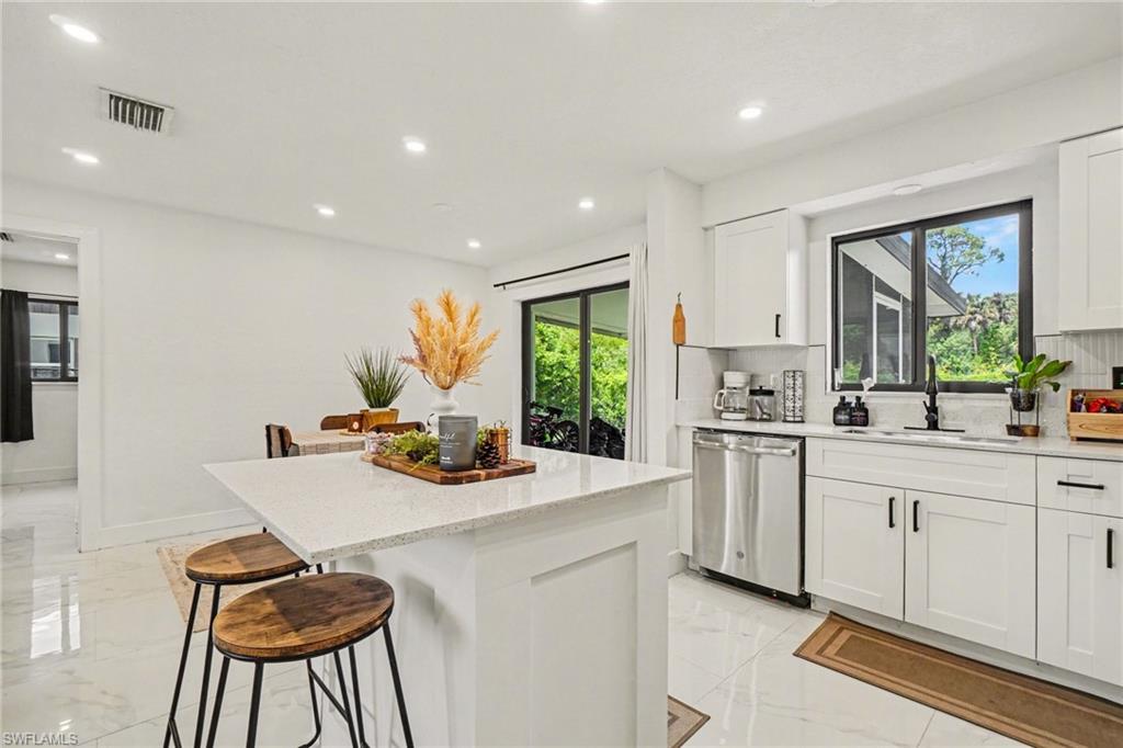 HOLEUSA ESTATES - Residential