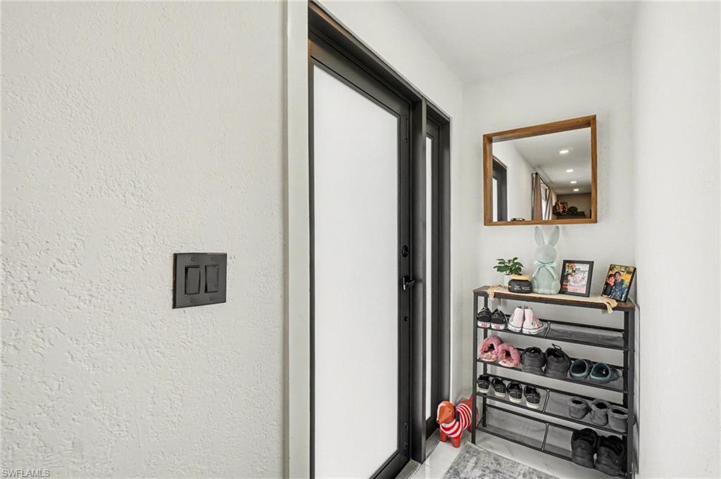 HOLEUSA ESTATES - Residential