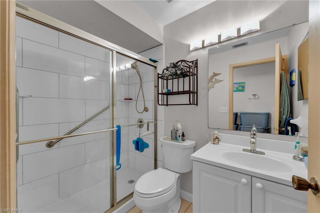 PALM TREE CONDO - Residential