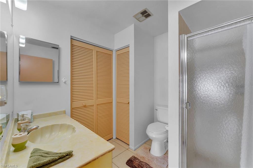 PALM TREE CONDO - Residential