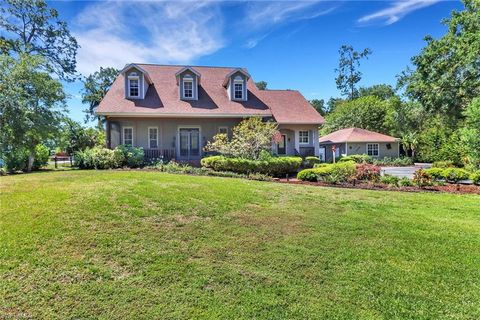 Single Family Residence in NAPLES FL 5920 English Oaks LN.jpg