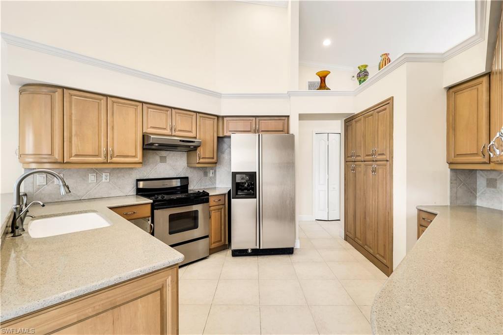 CEDAR CREEK - Residential