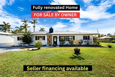 Photo of 3429 Sleepy Hollow LN, PUNTA GORDA, FL 33950 (MLS # 2025018380)