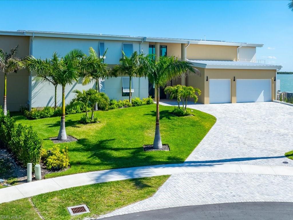 MARCO BEACH - Residential