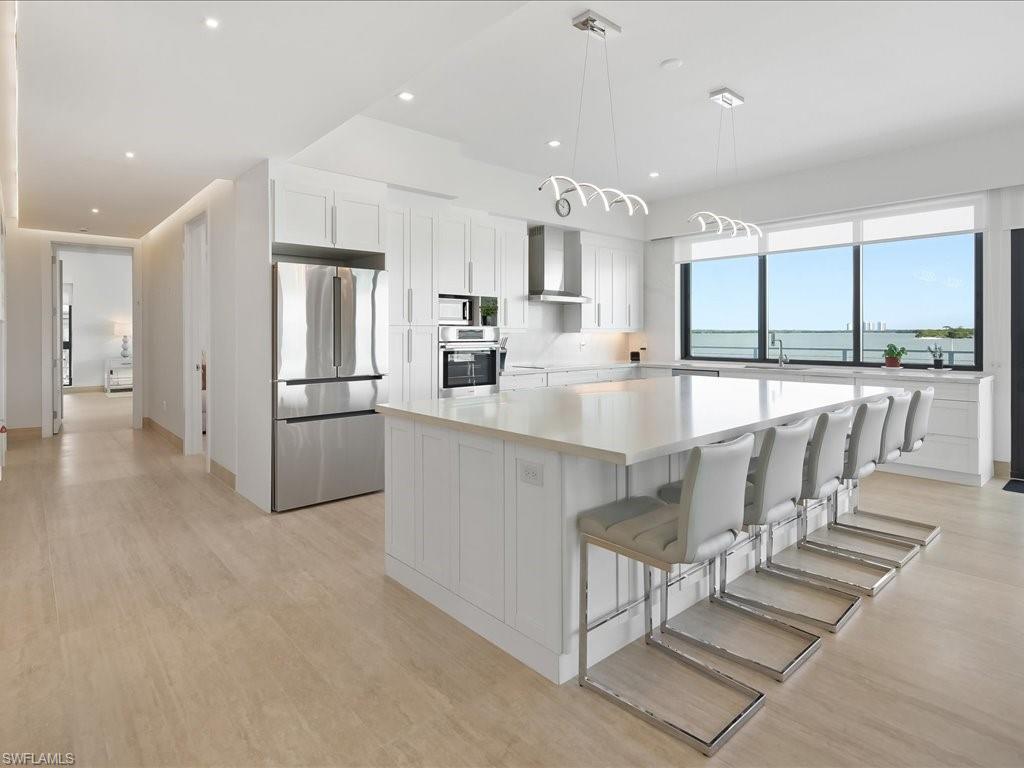 MARCO BEACH - Residential