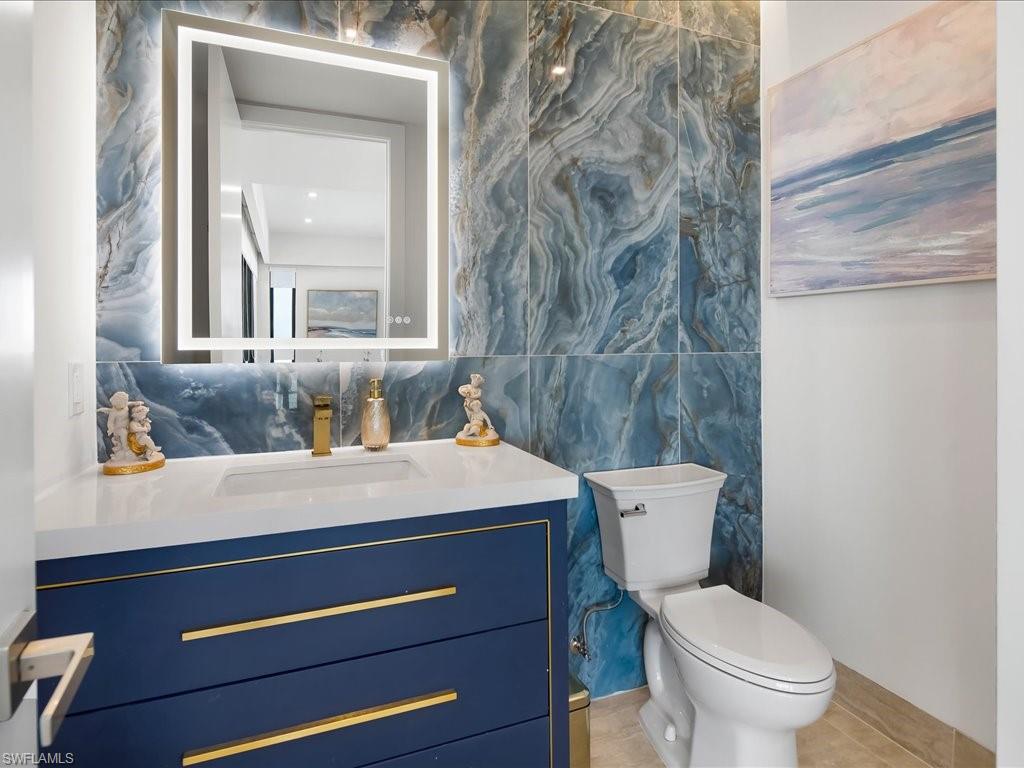 MARCO BEACH - Residential