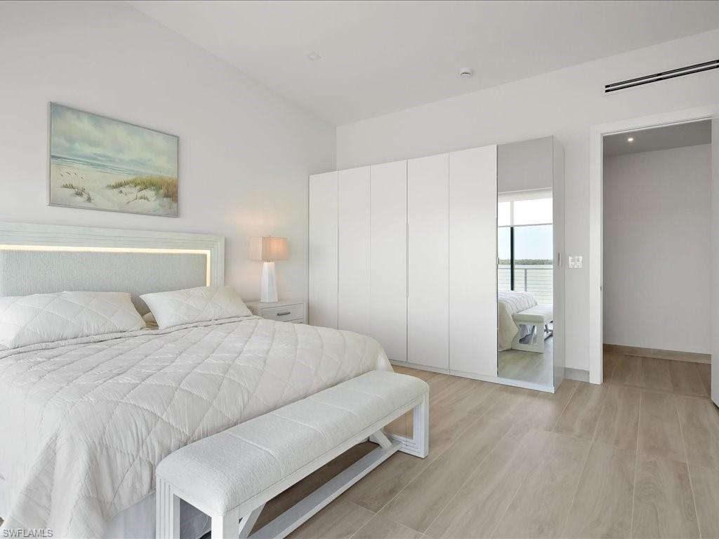 MARCO BEACH - Residential