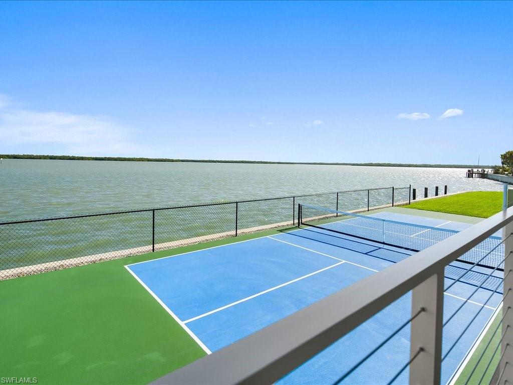 MARCO BEACH - Residential