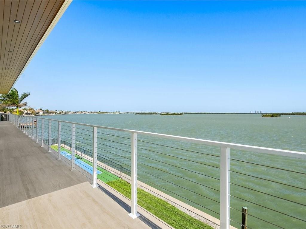 MARCO BEACH - Residential