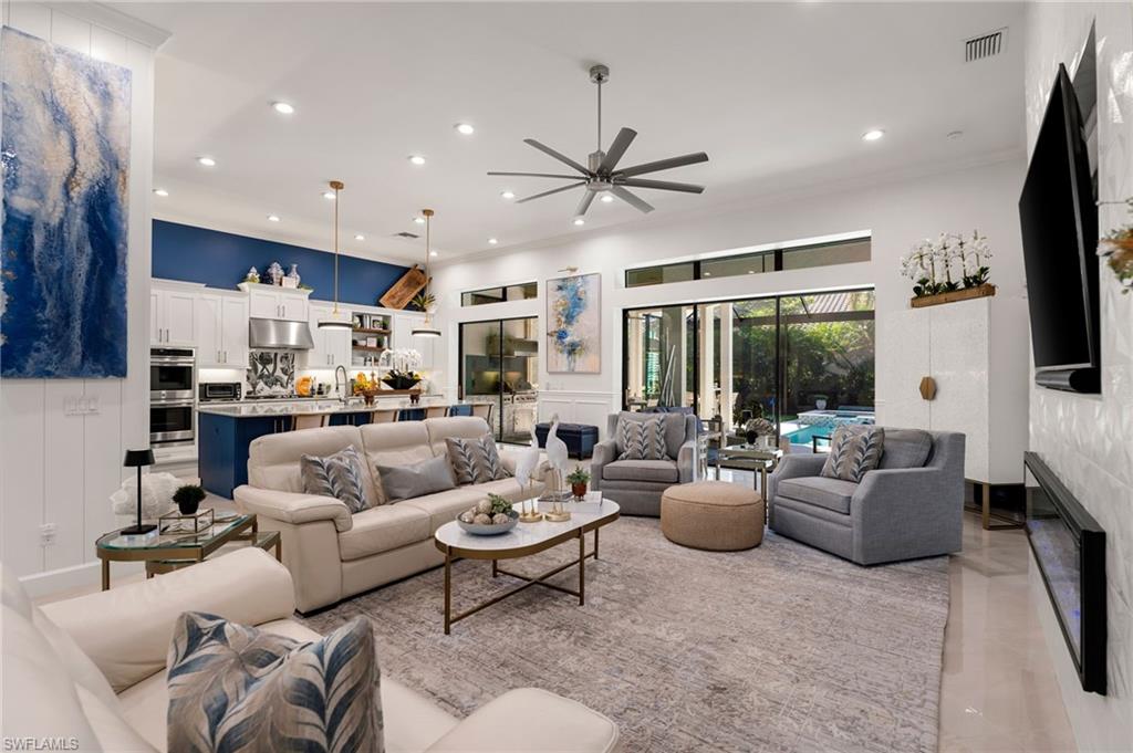 8655 Amour CT