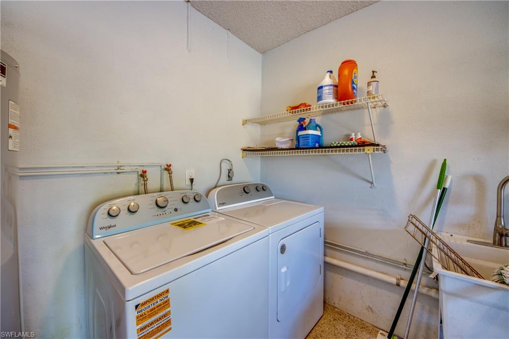 ROYAL WOODS - Residential