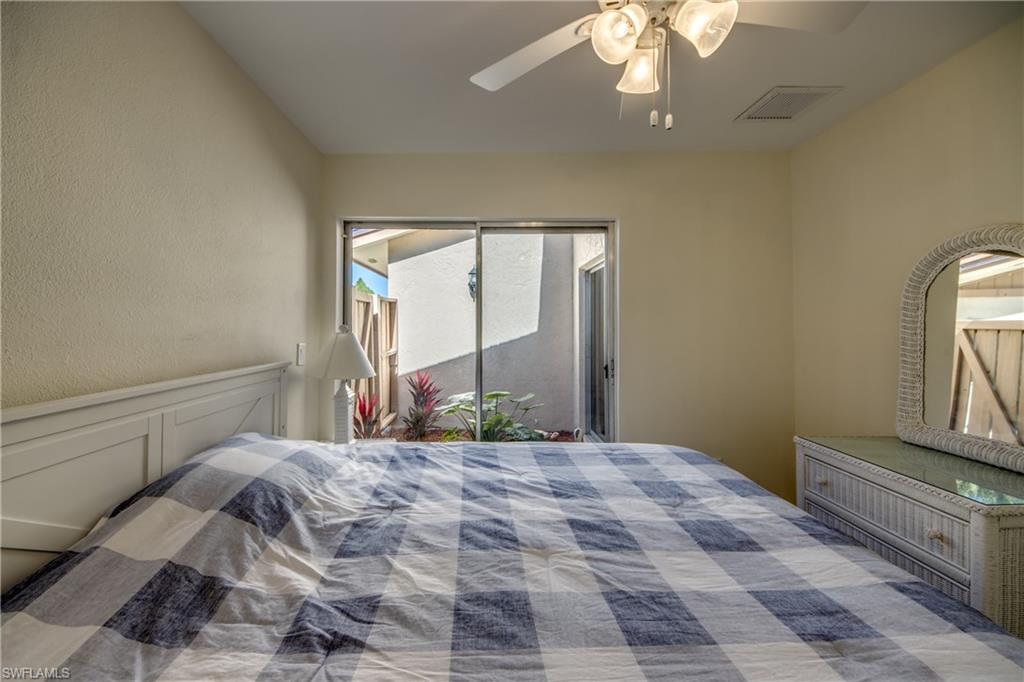 ROYAL WOODS - Residential