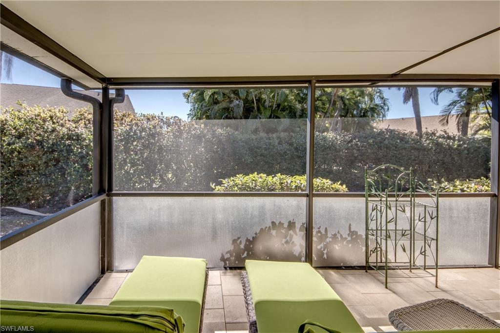 ROYAL WOODS - Residential