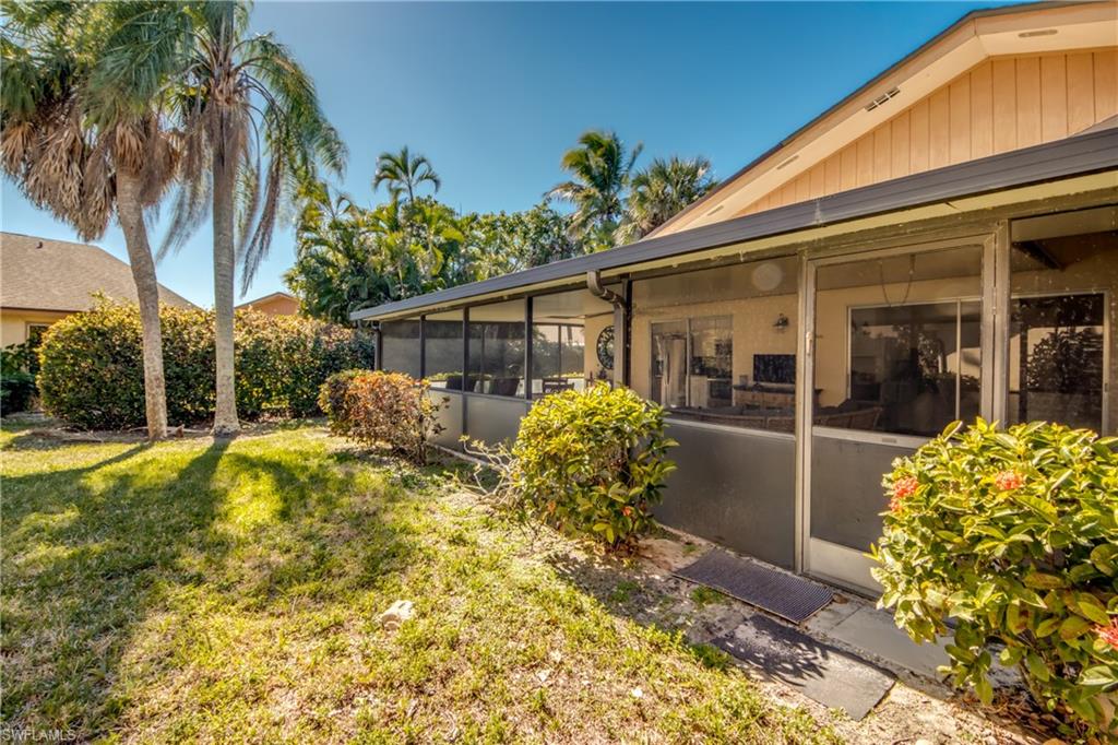 ROYAL WOODS - Residential