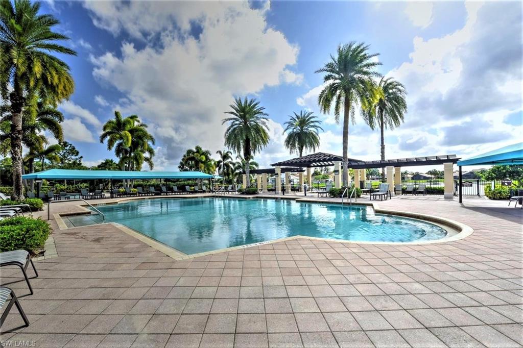 SATURNIA LAKES - Residential