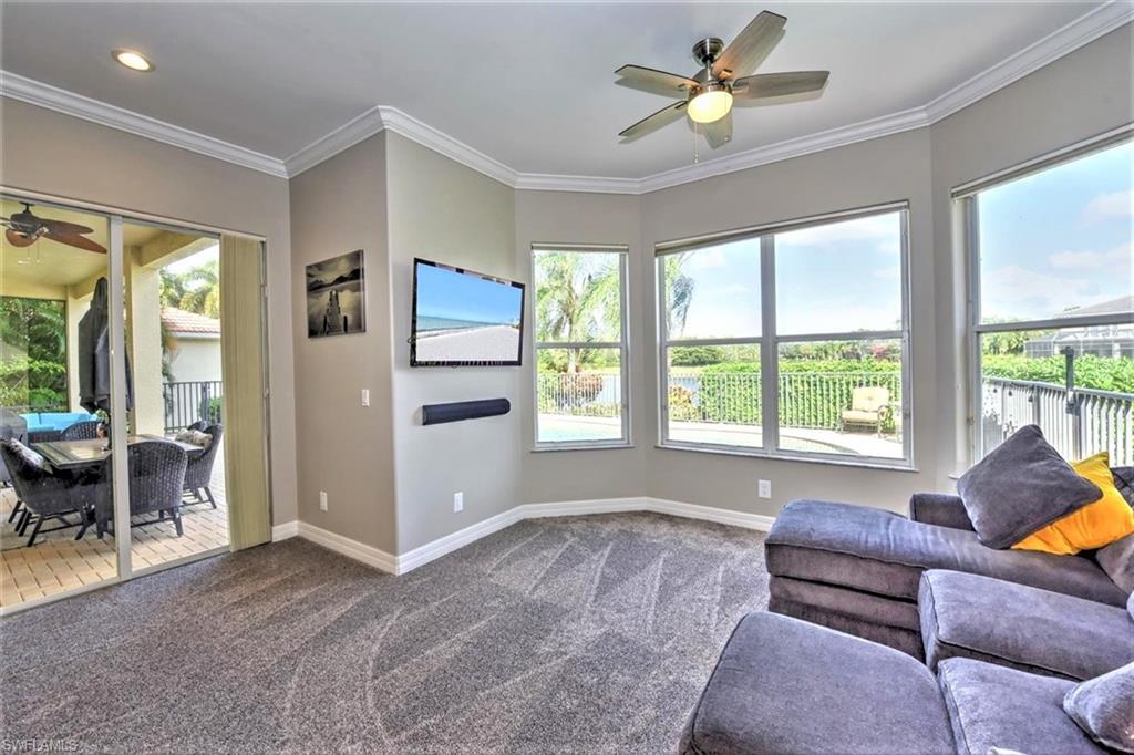 SATURNIA LAKES - Residential