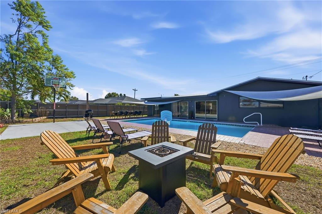 COUNTRY CLUB - Residential Lease