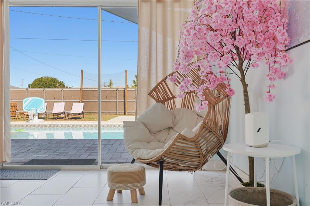 COUNTRY CLUB - Residential Lease