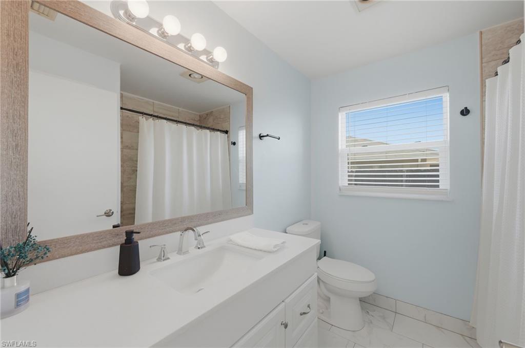 COUNTRY CLUB - Residential Lease