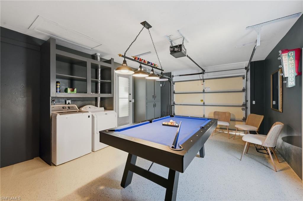 COUNTRY CLUB - Residential Lease