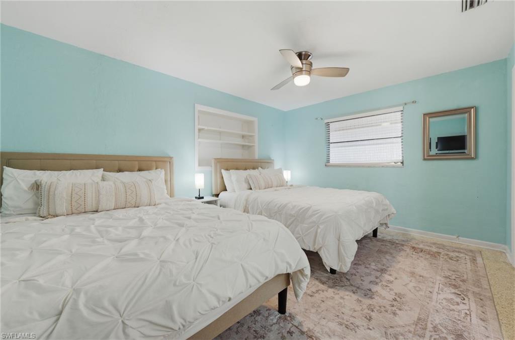 COUNTRY CLUB - Residential Lease