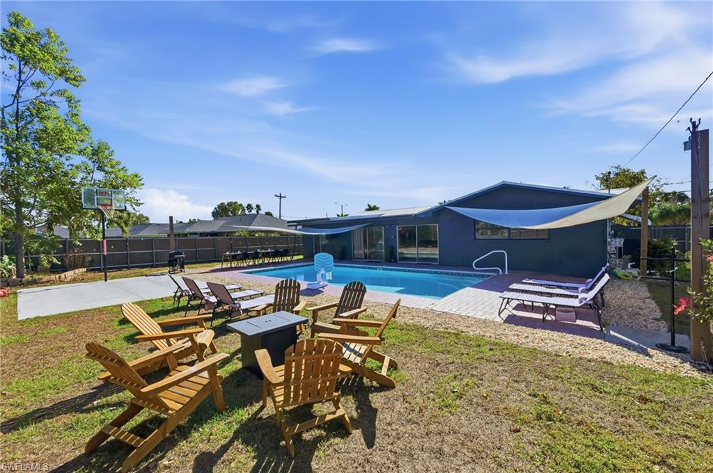 COUNTRY CLUB - Residential Lease