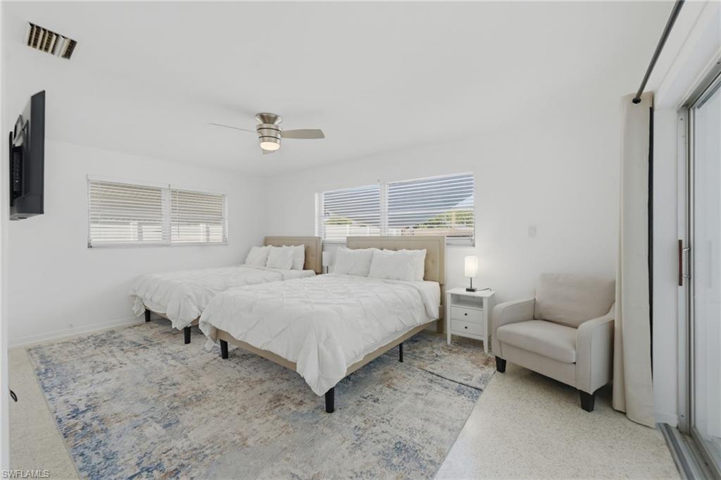 COUNTRY CLUB - Residential Lease