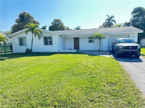 25 Estate Dr, North Fort Myers, FL 33917 - #: 225035853