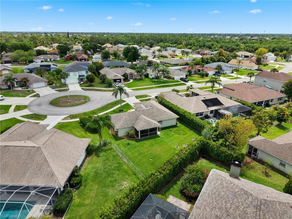 VARSITY LAKES - Residential