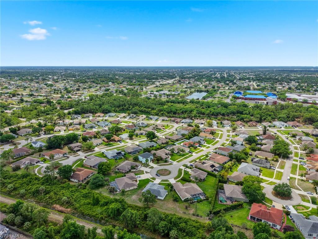 VARSITY LAKES - Residential