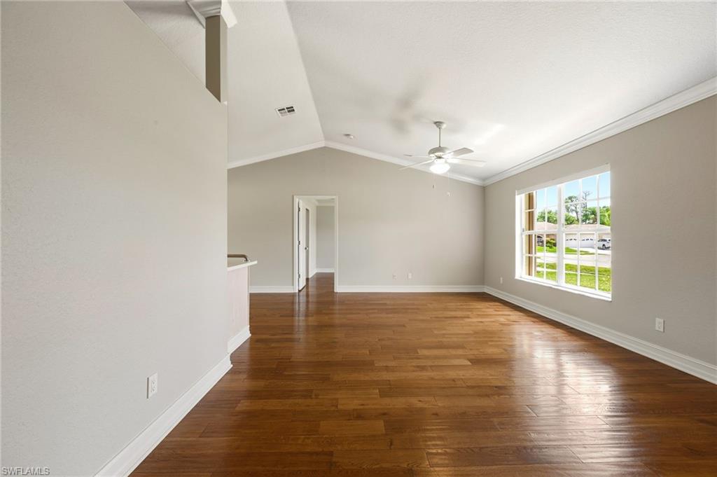 VARSITY LAKES - Residential