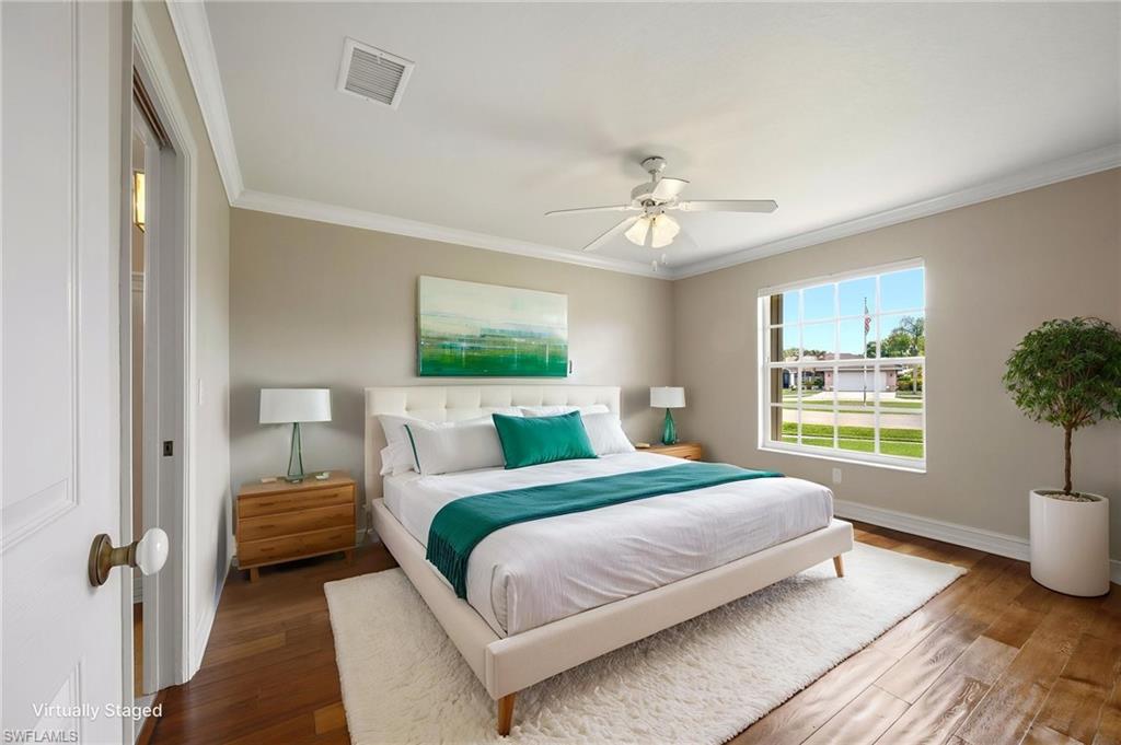 VARSITY LAKES - Residential