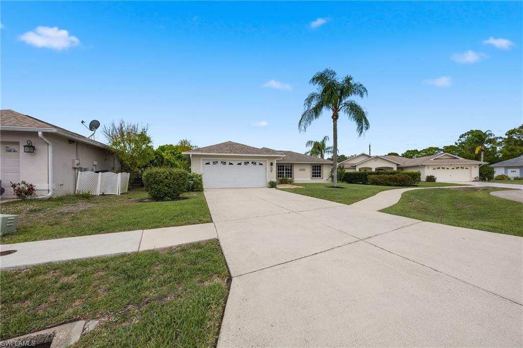 VARSITY LAKES - Residential