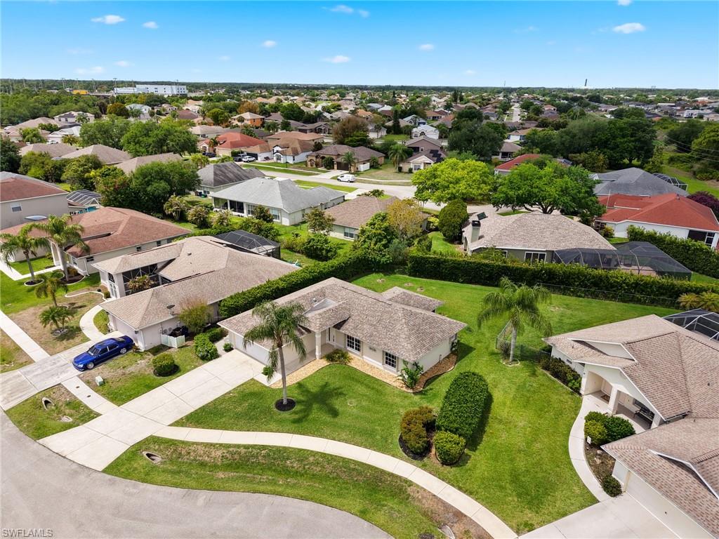 VARSITY LAKES - Residential