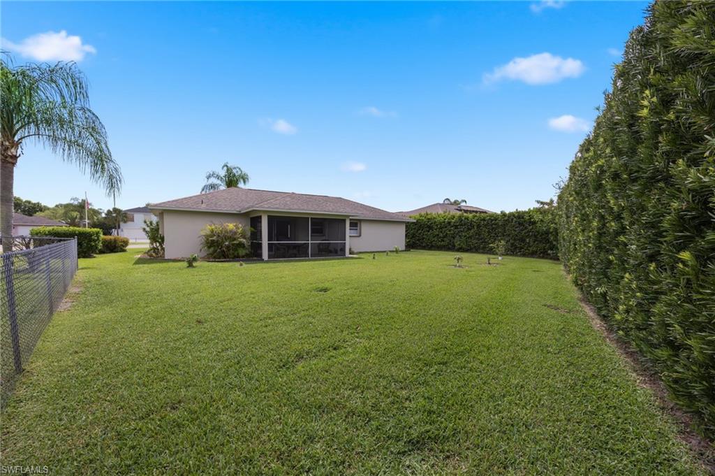 VARSITY LAKES - Residential