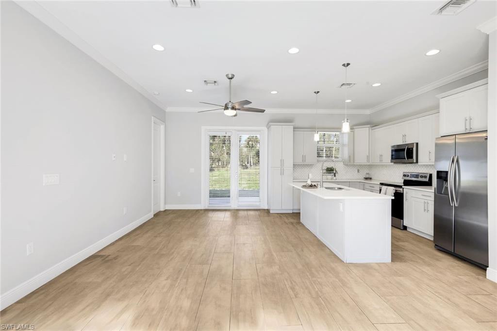 GOLDEN GATE ESTATES - Residential