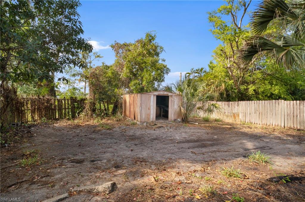 SAN CARLOS PARK - Residential