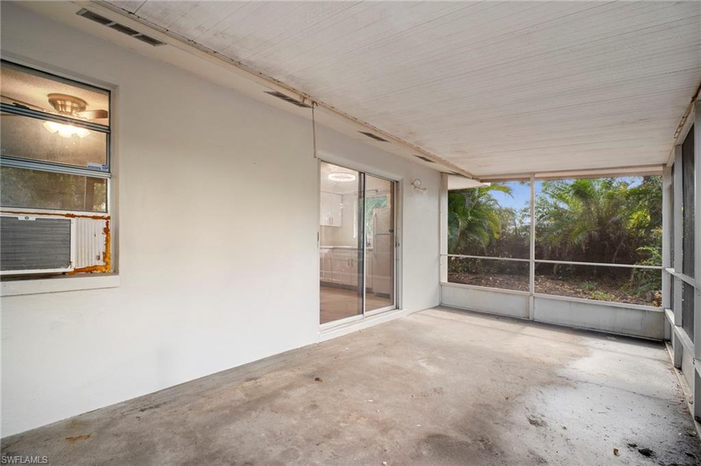 SAN CARLOS PARK - Residential