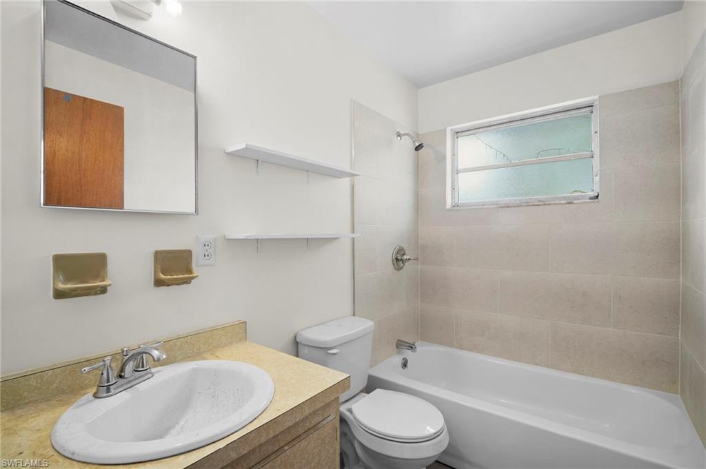 SAN CARLOS PARK - Residential