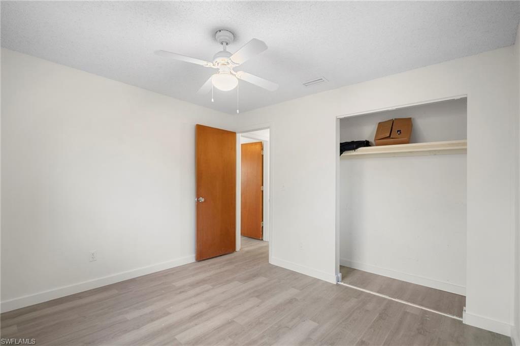 SAN CARLOS PARK - Residential