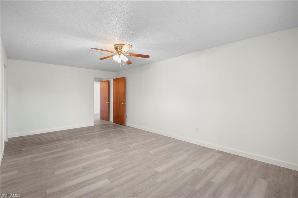 SAN CARLOS PARK - Residential