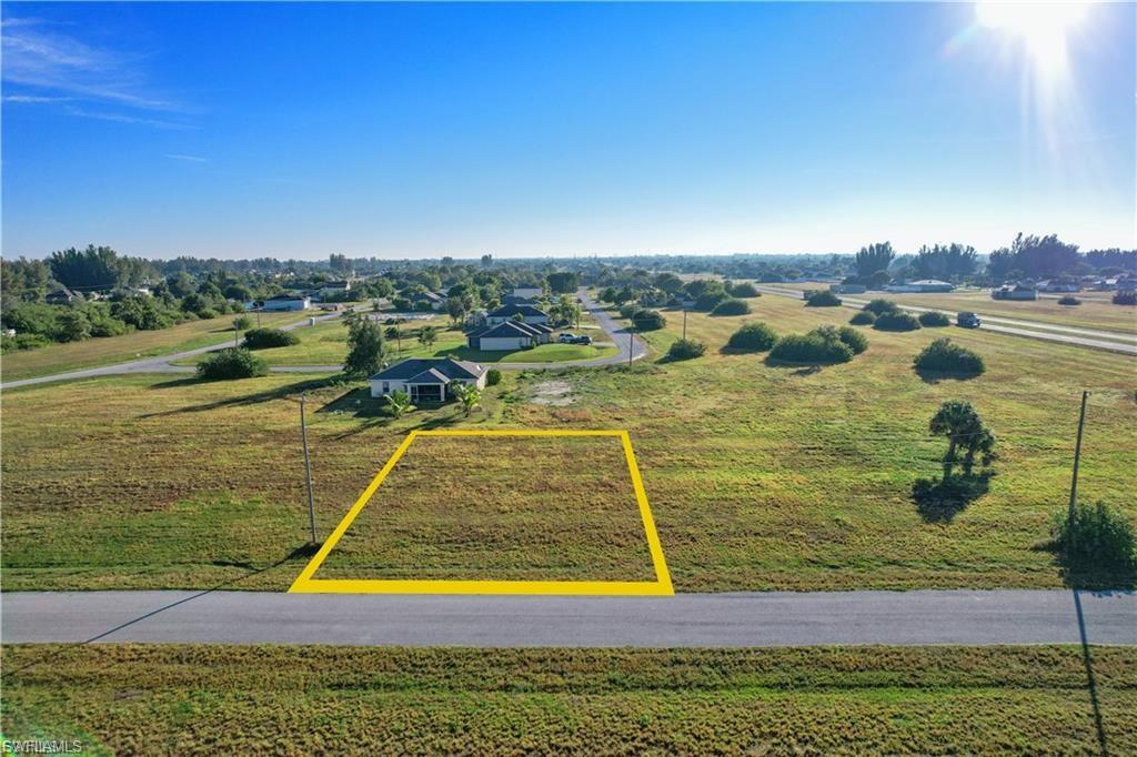 CAPE CORAL - Land