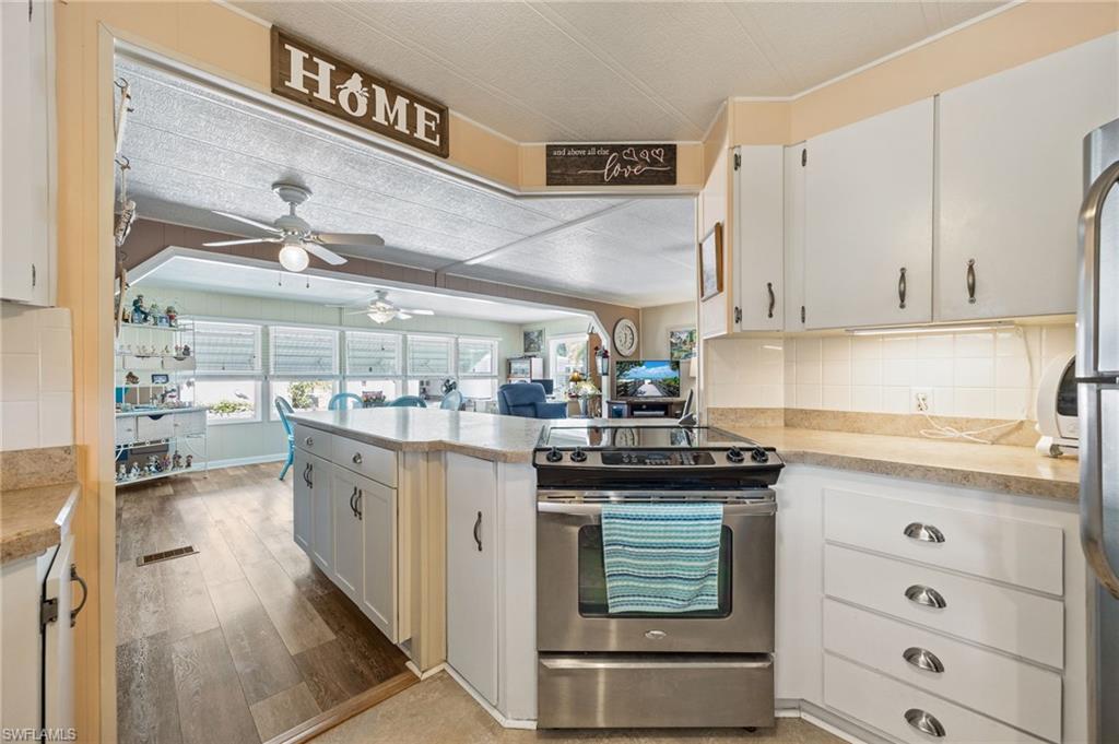 SIX LAKES COUNTRY CLUB - Residential