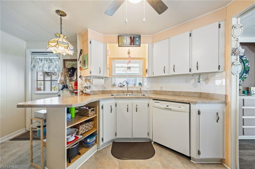 SIX LAKES COUNTRY CLUB - Residential