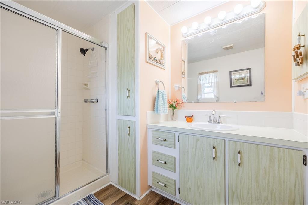 SIX LAKES COUNTRY CLUB - Residential