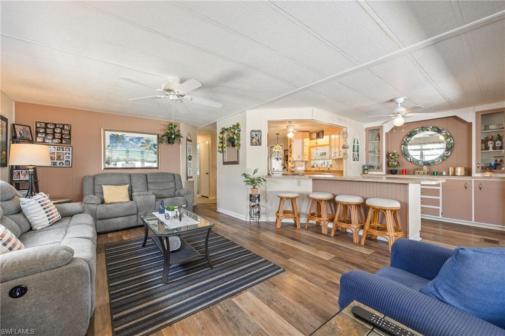 SIX LAKES COUNTRY CLUB - Residential