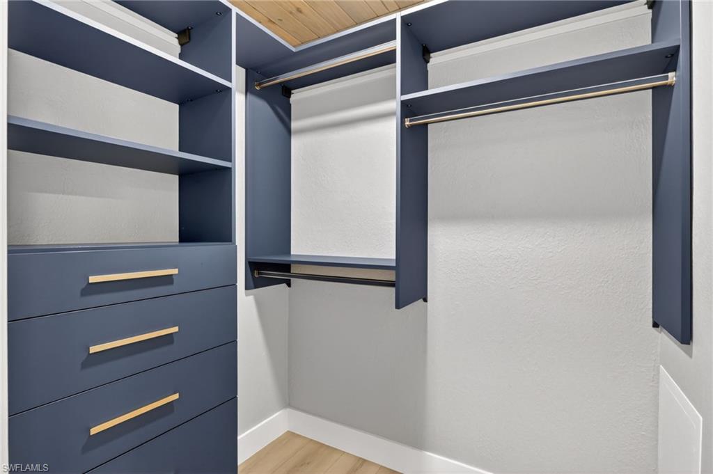 KNIGHTS BOKEELIA ISLE - Residential